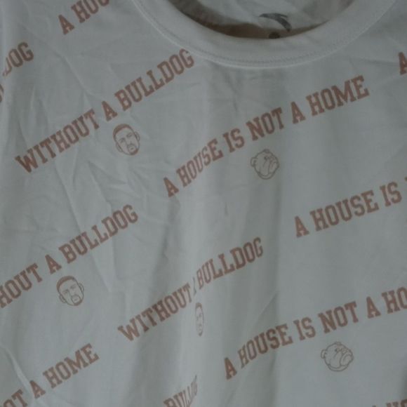 Anta Sports 🌟 4 For $15 "A house is not a home without a bulldog" - Picture 2 of 9
